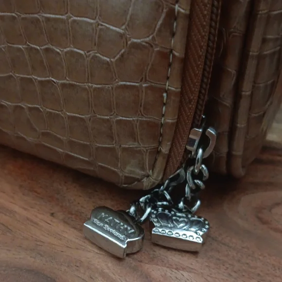 Kathy Van Zeeland Croc-Embossed Brown Crossbody Bag - Picture 5 of 15